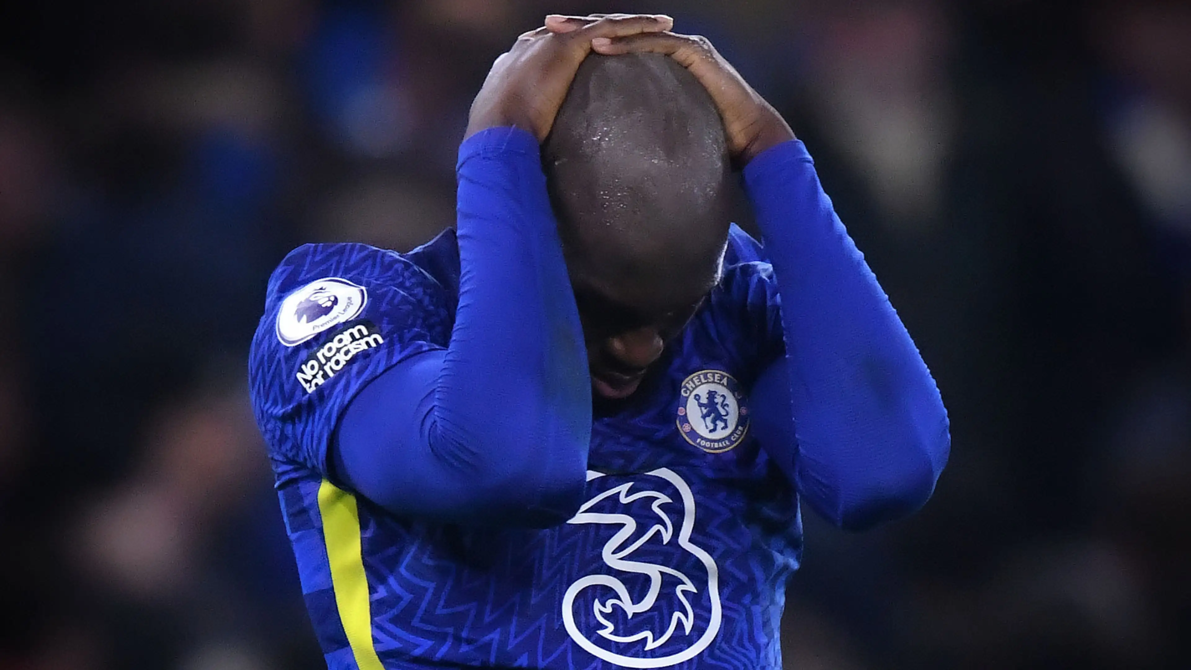 Fabrizio Romano provides latest details on Chelsea star’s crazy transfer saga